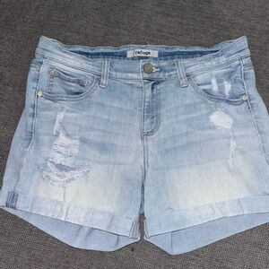 Refuge light washed denim shorts, size 8